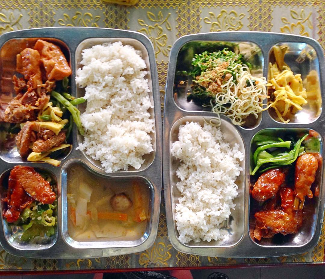 Tam Quang Minh – Vegetarian Restaurant khay do an