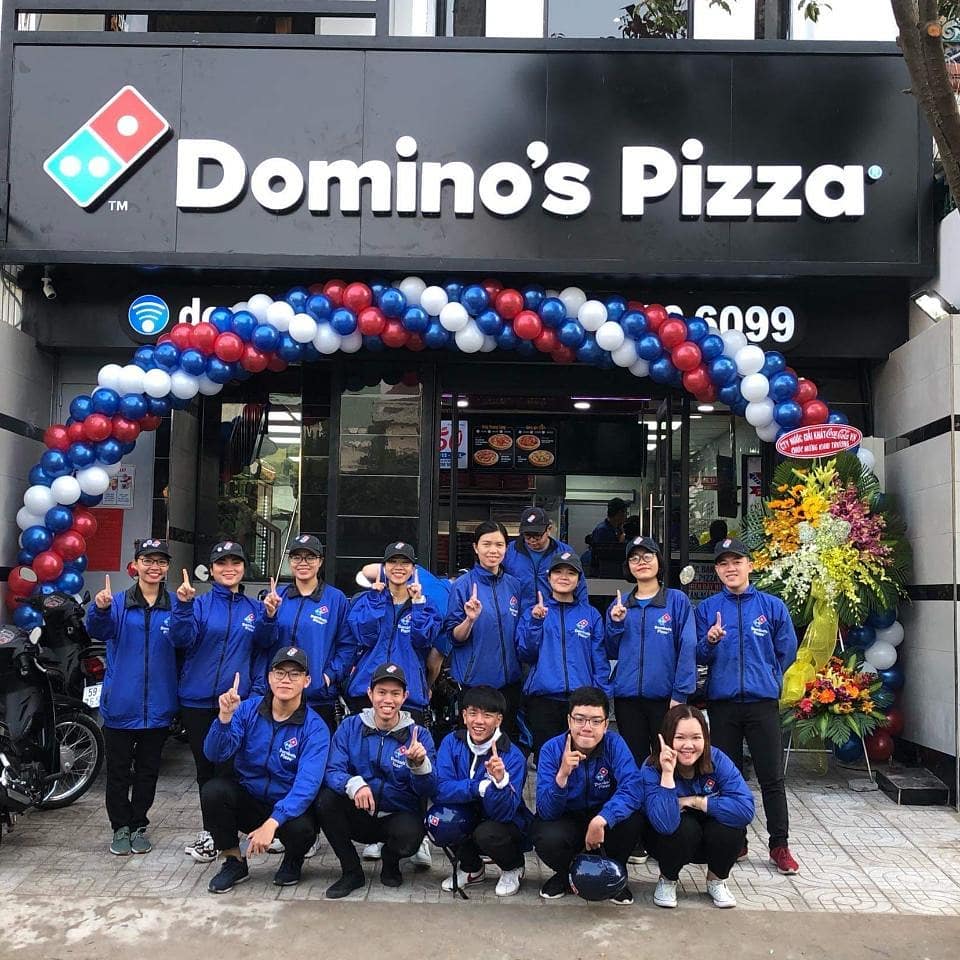 domino’s pizza 4