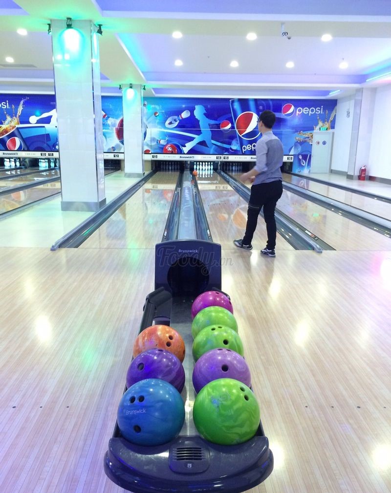 bowling aeon mall