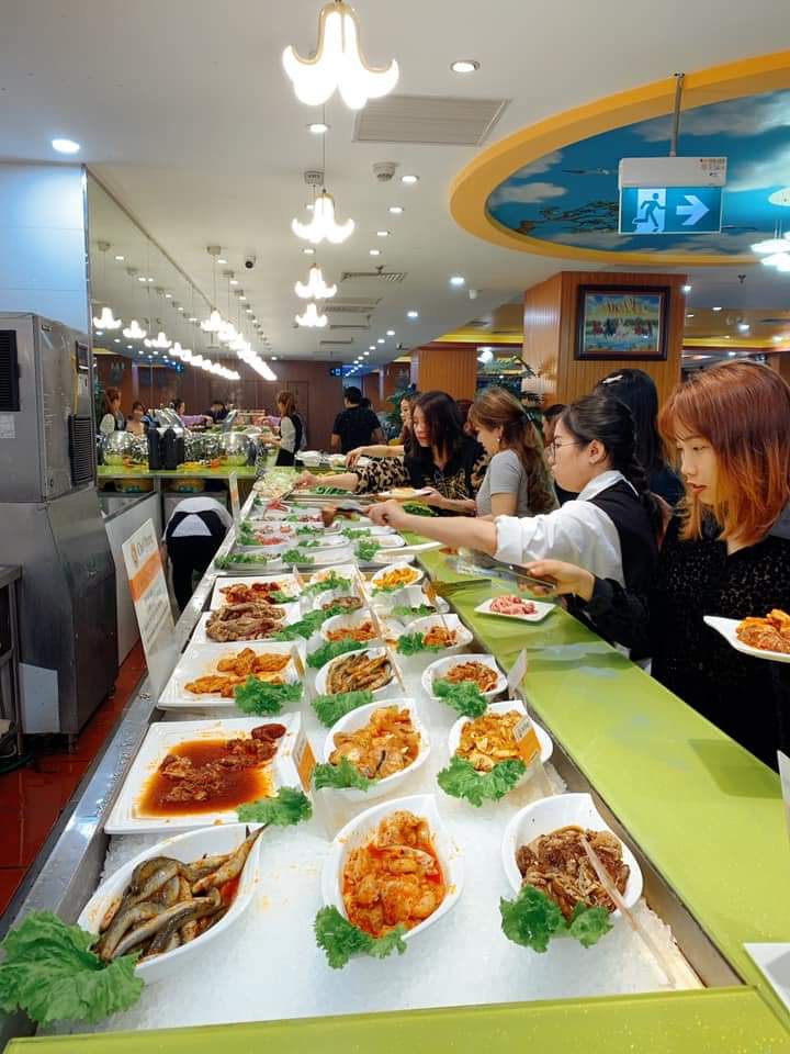 Buffet hải sản Nguyễn Chí Thanh 3