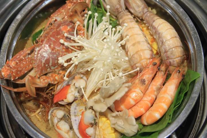Buffet hải sản Nguyễn Chí Thanh 8