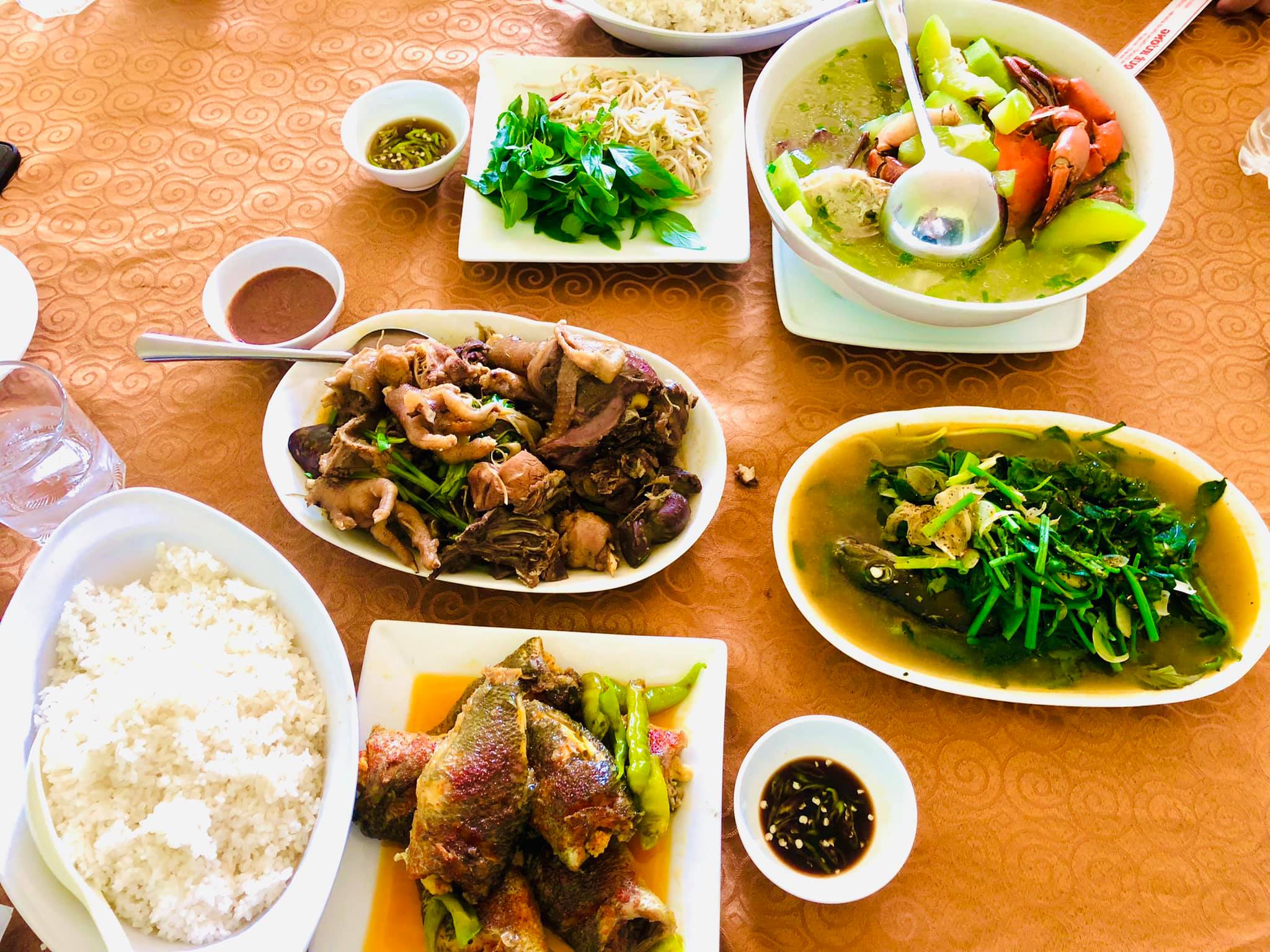 nhà hàng Quảng Bình 2