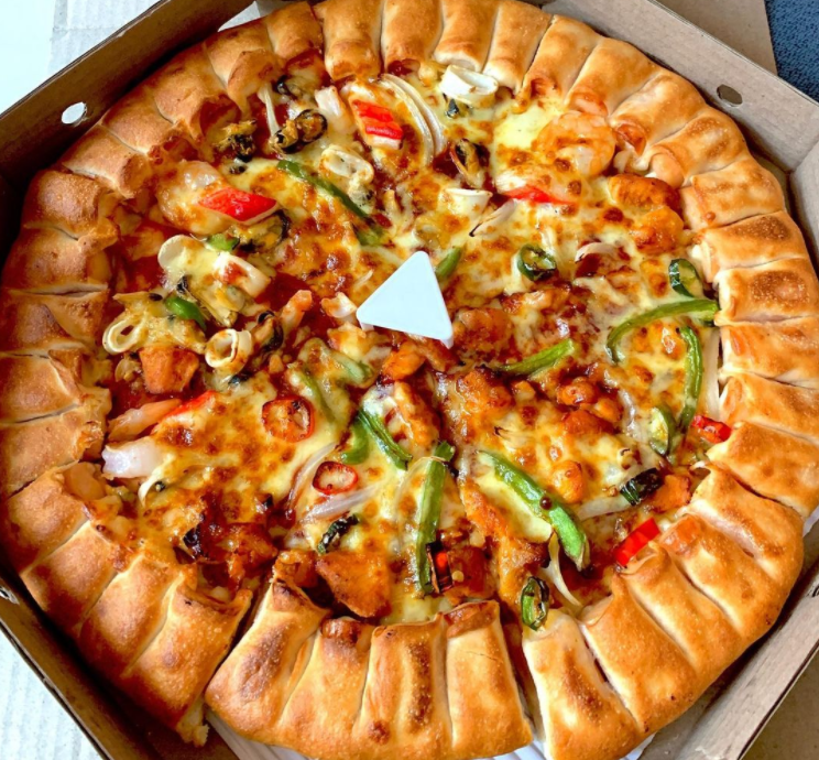 pizza hai san sot pesto