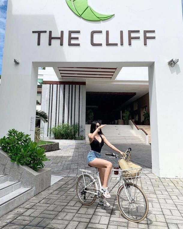The Cliff Resort & Residences 9