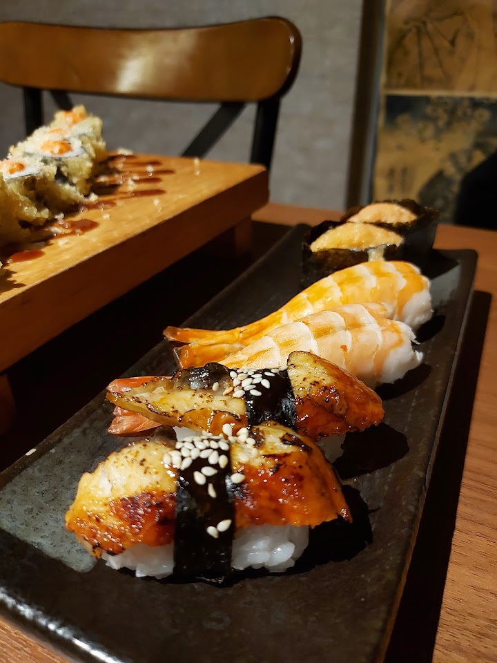 uchi sushi 6