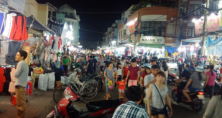 Chợ đêm Sài Gòn 4